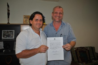 Fernando Afonso, vice-reitor, e Ladislav Trupl, diretor de Tecnologia da Informação