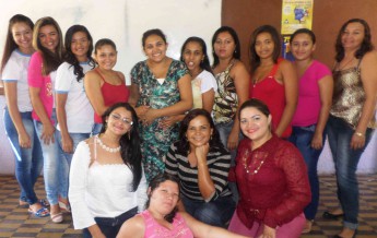 Estudantes do curso de Gestor de Projeto Social.