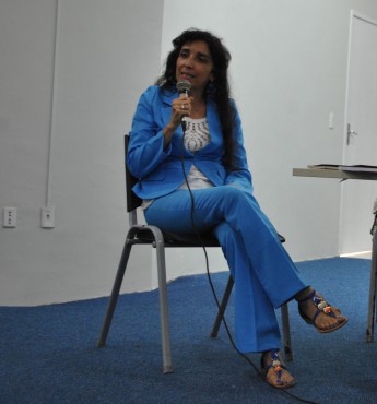 Professora do Instituto de Humanidades e Letras (IHL) da Unilab, Denise Rocha.